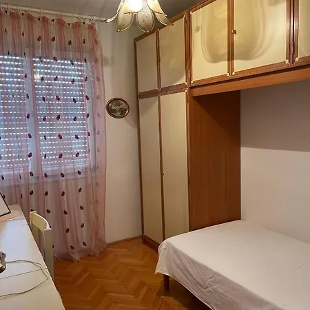 Rosanda Apartment Split
