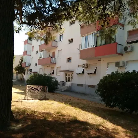 Apartment Rosanda